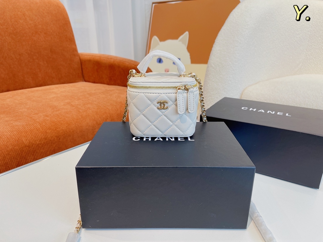 【Chanel 】【シャネル】ショルダーバッグ & クロスボディバッグ 10x7x9 cm