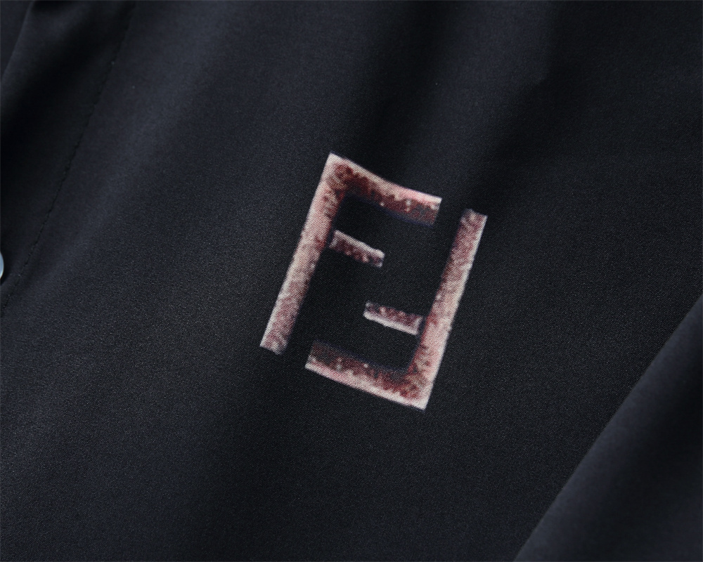 【FENDI 公式旗艦店】フェンディ シャツ ご好評に付き再入荷！