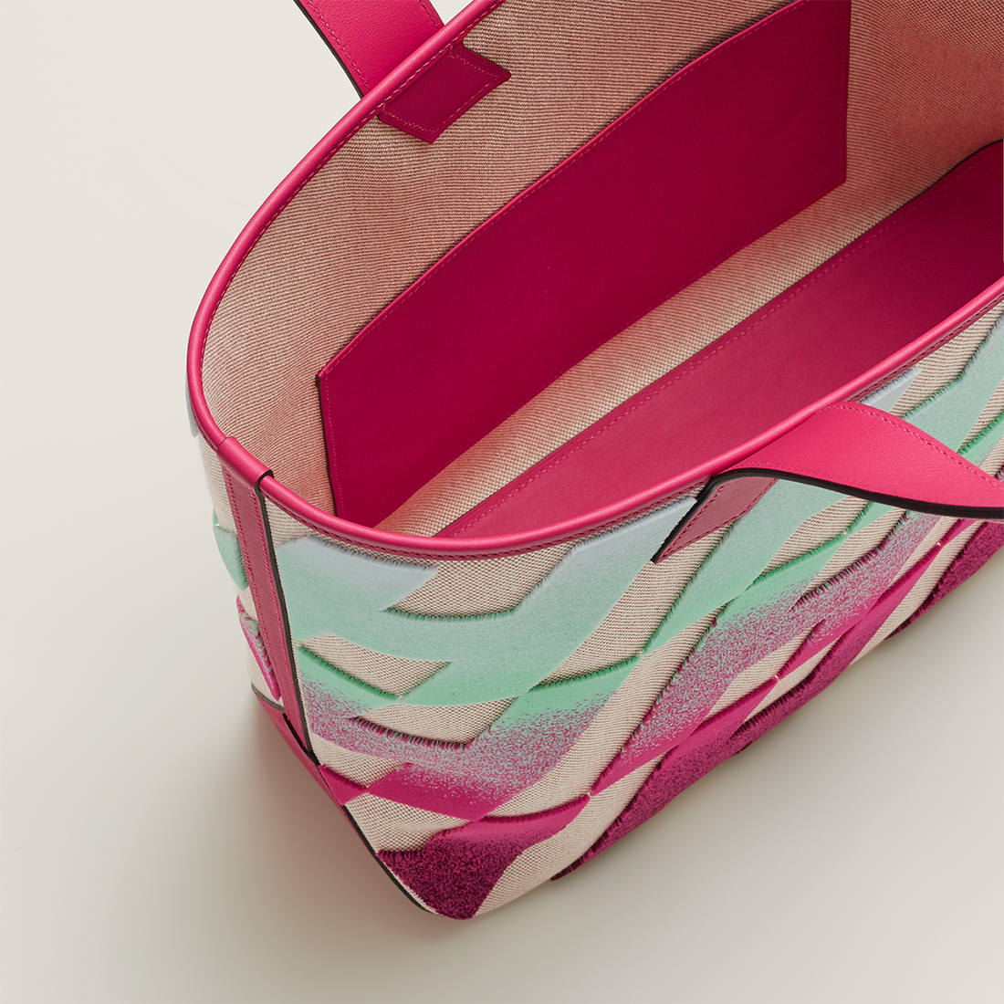 HERMES「カバスイタリックH柄40」トートバッグ2