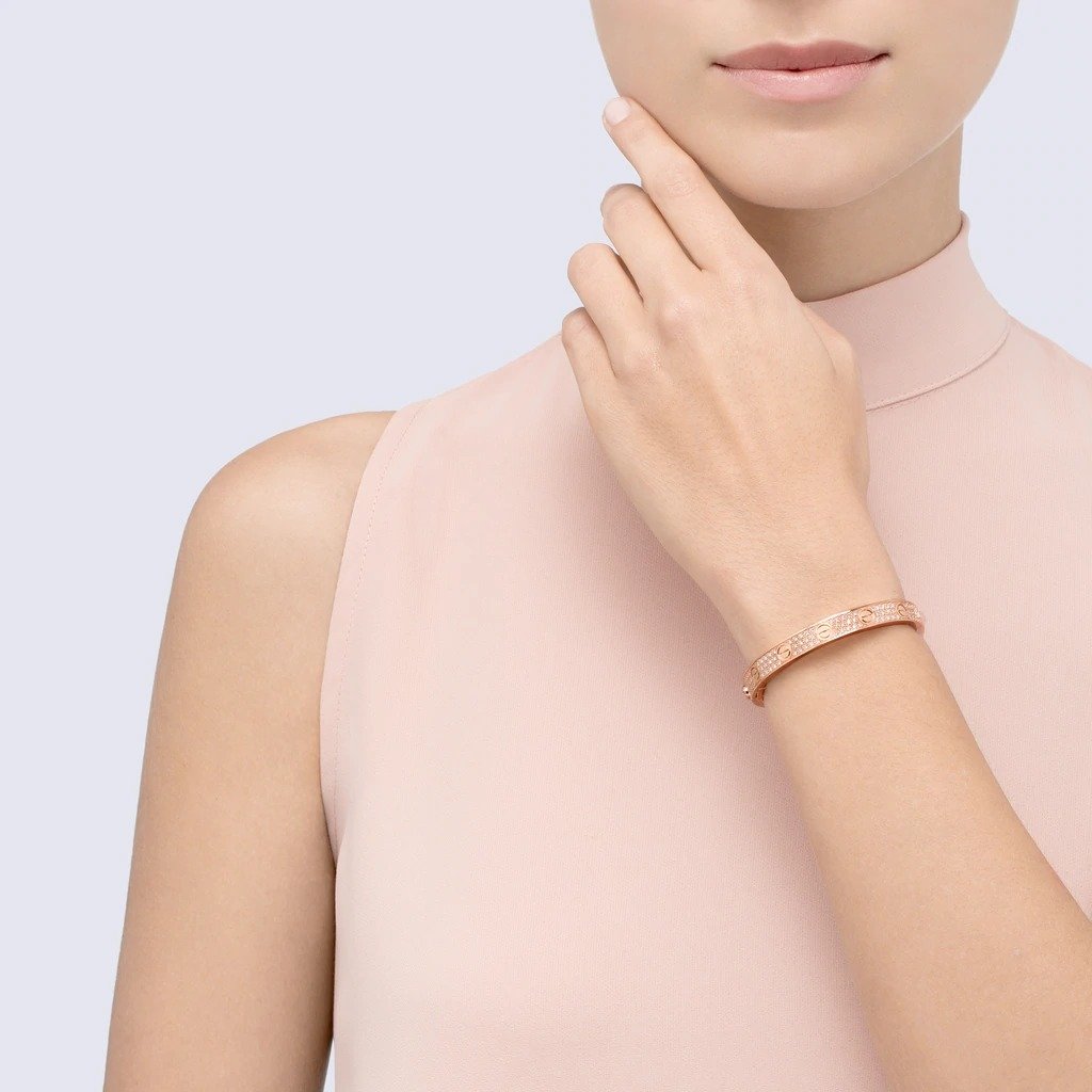 【Cartier】カルティエ LOVE BRACELET, DIAMOND-PAVED ブレスレット、パヴェダイヤモンド