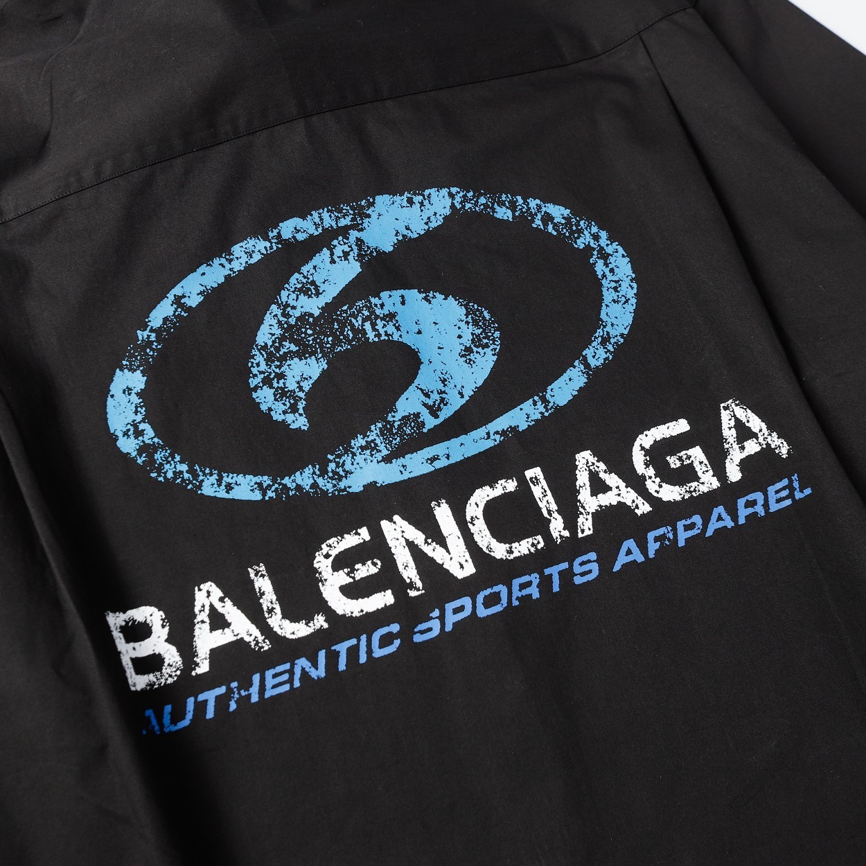 【BALENCIAGA 公式旗艦店】バレンシアガ シャツ ご好評に付き再入荷 240802