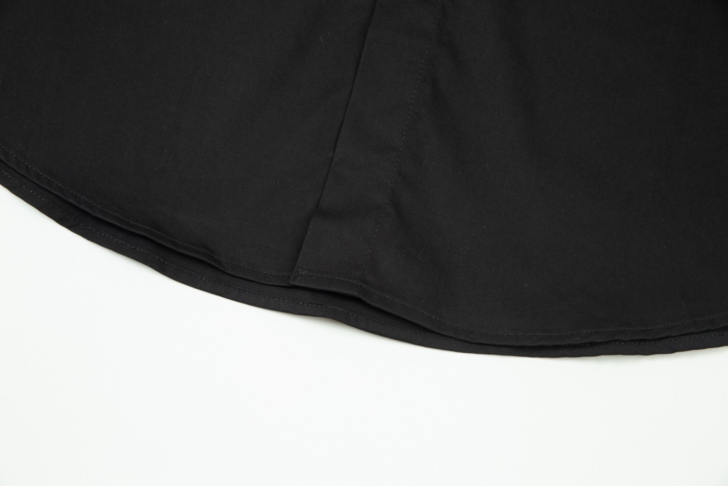 【LOUIS VUITTON 公式旗艦店】ルイヴィトン シャツ ご好評に付き再入荷 240715