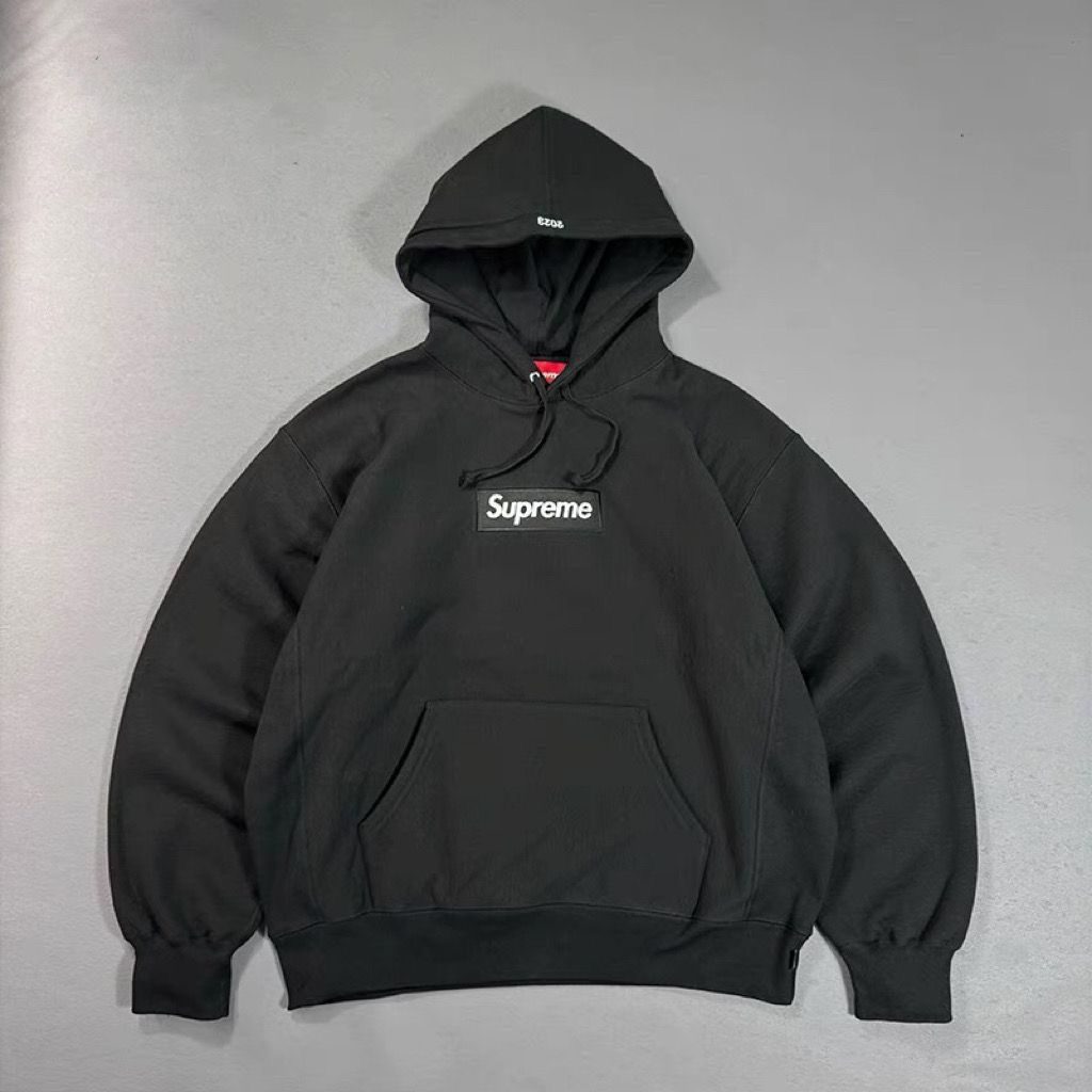 【SUPREME旗艦店】 パーカー 男女兼用 ご好評に付き再入荷！