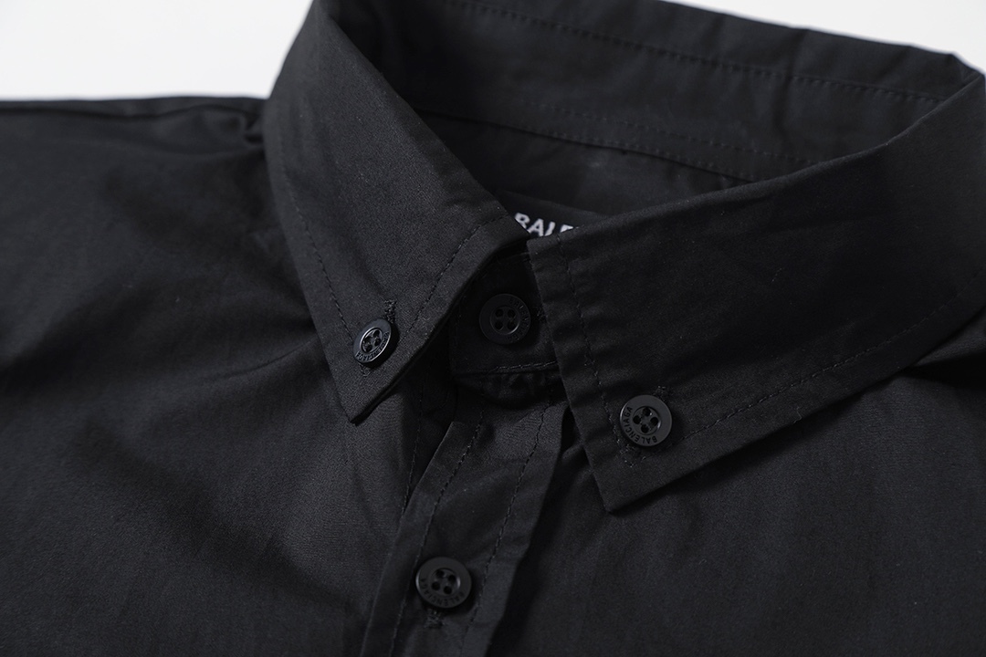 【BALENCIAGA 公式旗艦店】バレンシアガ シャツ ご好評に付き再入荷！