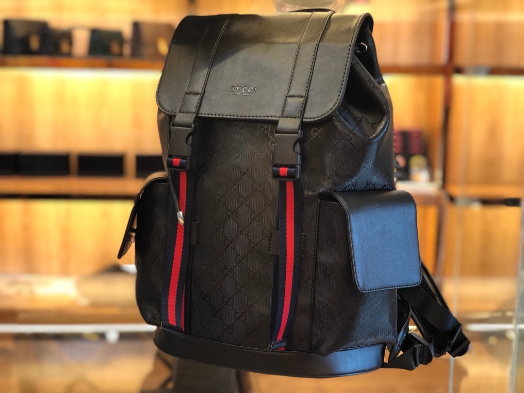 GUCCI(グッチ) バックパック 34*42*16cm