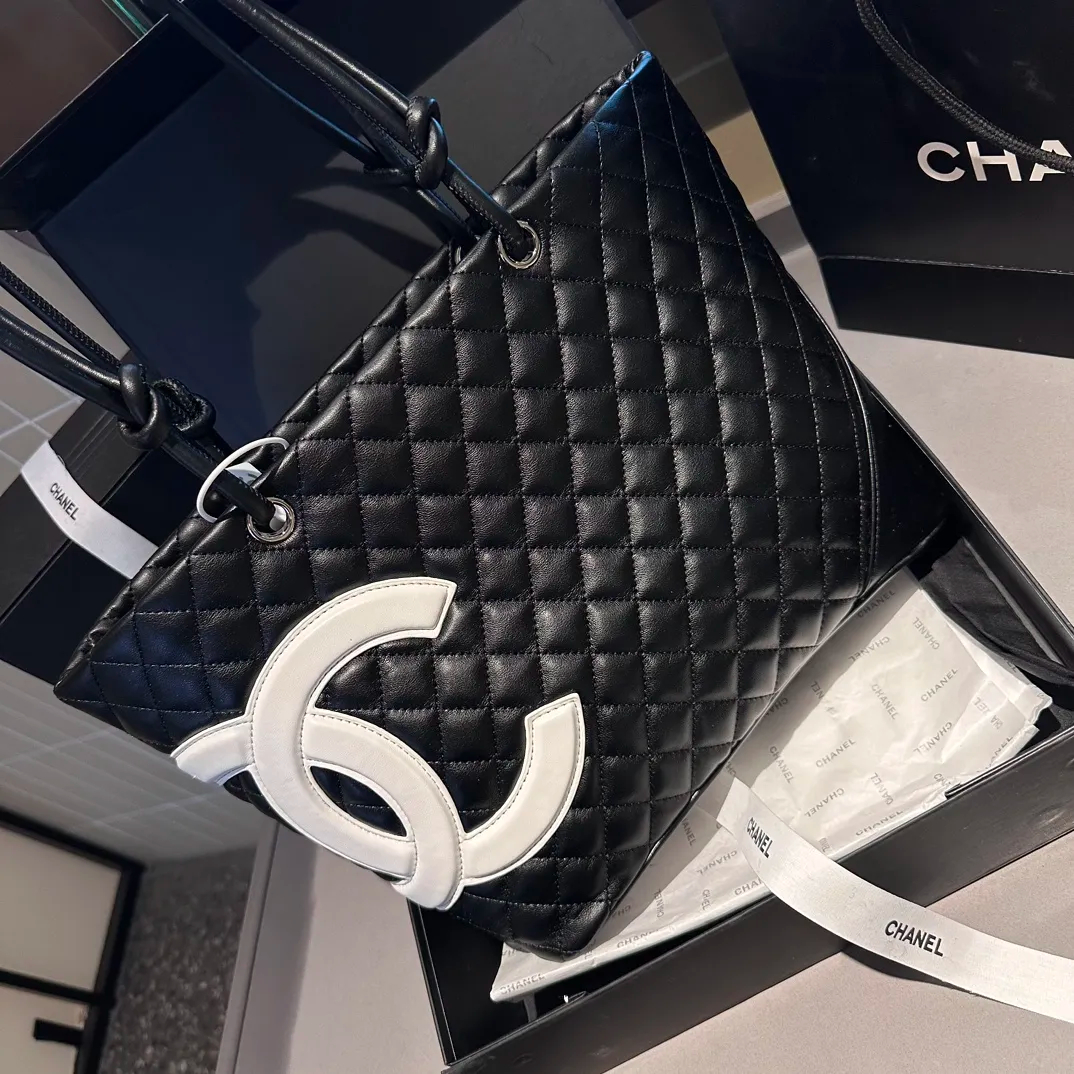 【トレンドのバイカラー♪】CHANEL シャネル ショルダーバッグ