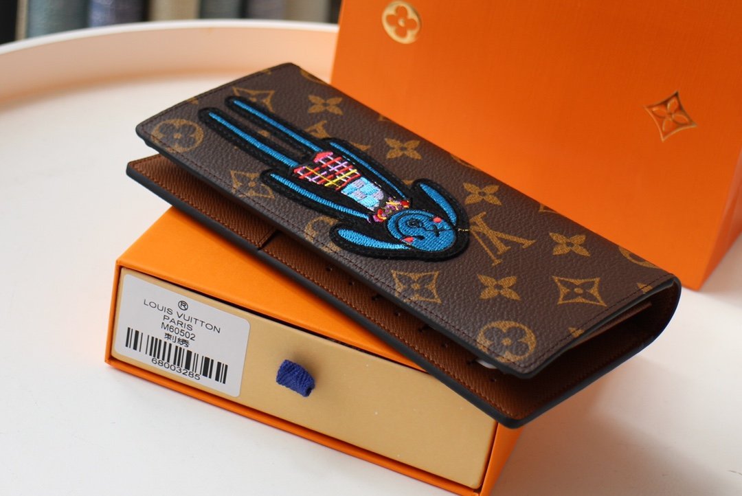 Louis Vuitton (ルイ・ヴィトン) 財布 11x8.5x2 cm