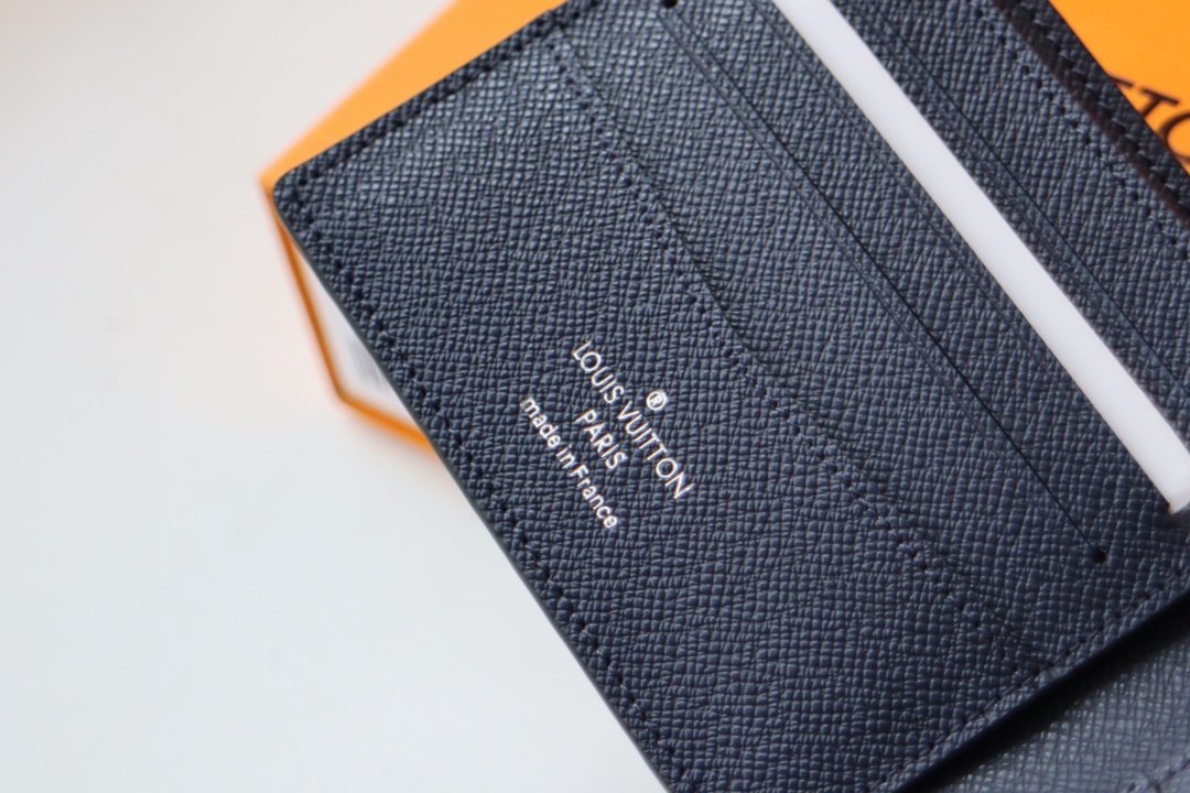 Louis Vuitton (ルイ・ヴィトン) 財布 11x9x2 cm