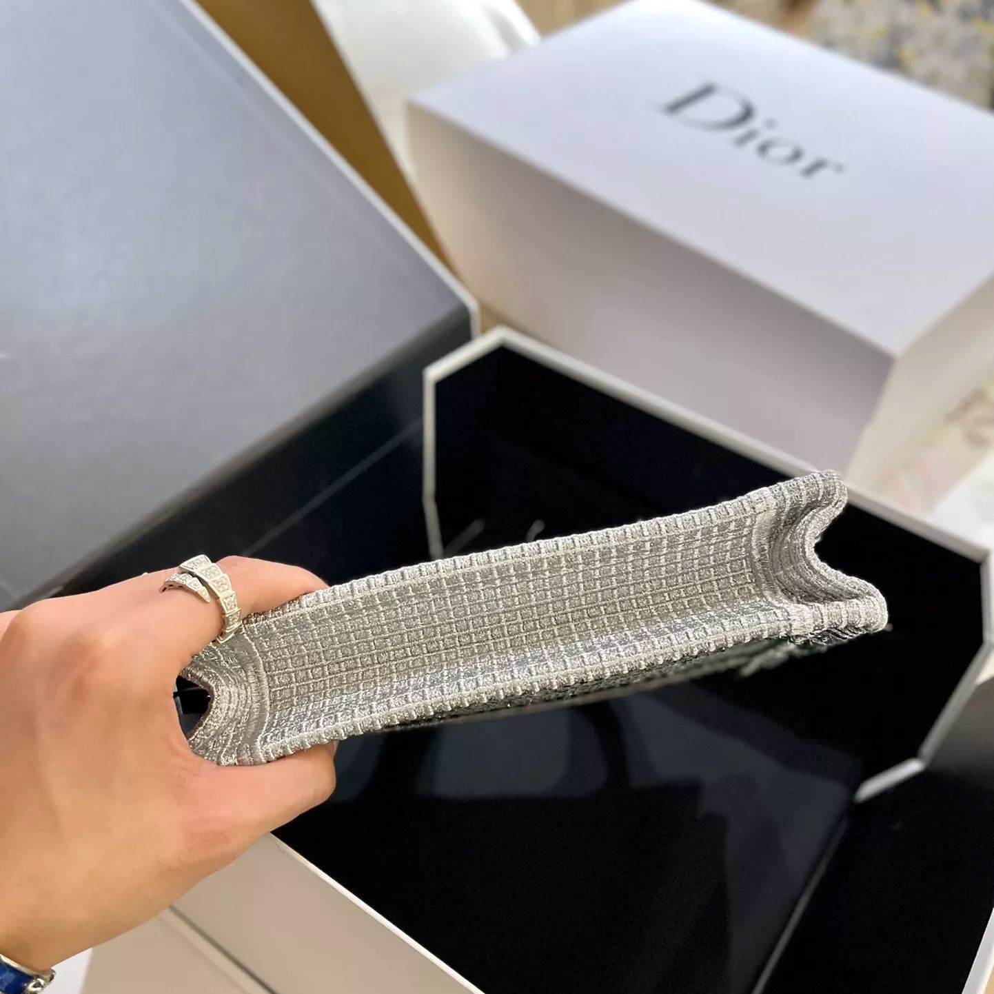 日本未入荷 DIORプレミアムジュエルモザイクBOOK TOTE