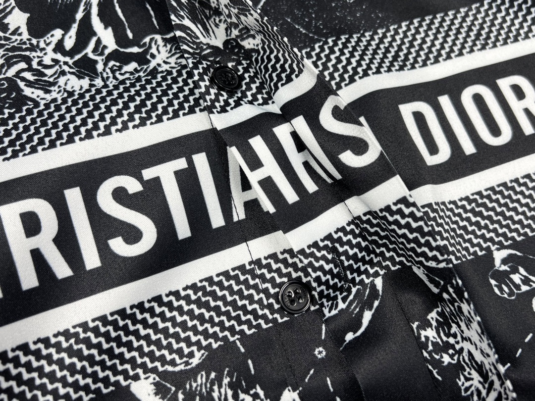 【DIOR 公式旗艦店】ディオール シャツ ご好評に付き再入荷 240831