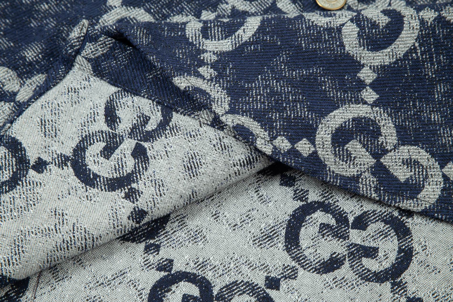 【GUCCI 公式旗艦店】グッチ シャツ ご好評に付き再入荷 240716