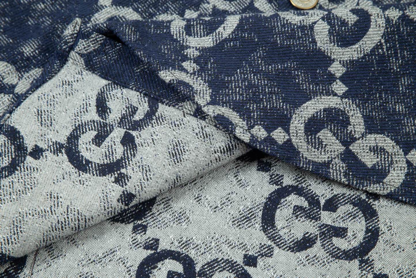 【GUCCI 公式旗艦店】グッチ シャツ ご好評に付き再入荷 240716