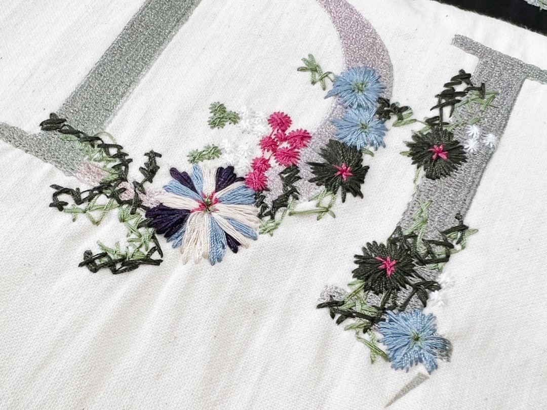 【 DIOR 公式旗艦店】 ディオール シャツ ご好評に付き再入荷！