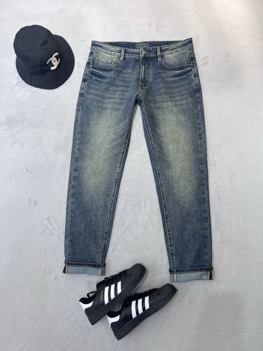 【LOEWE公式旗艦店】ロエベ ジーパン、ご好評に付き再入荷！