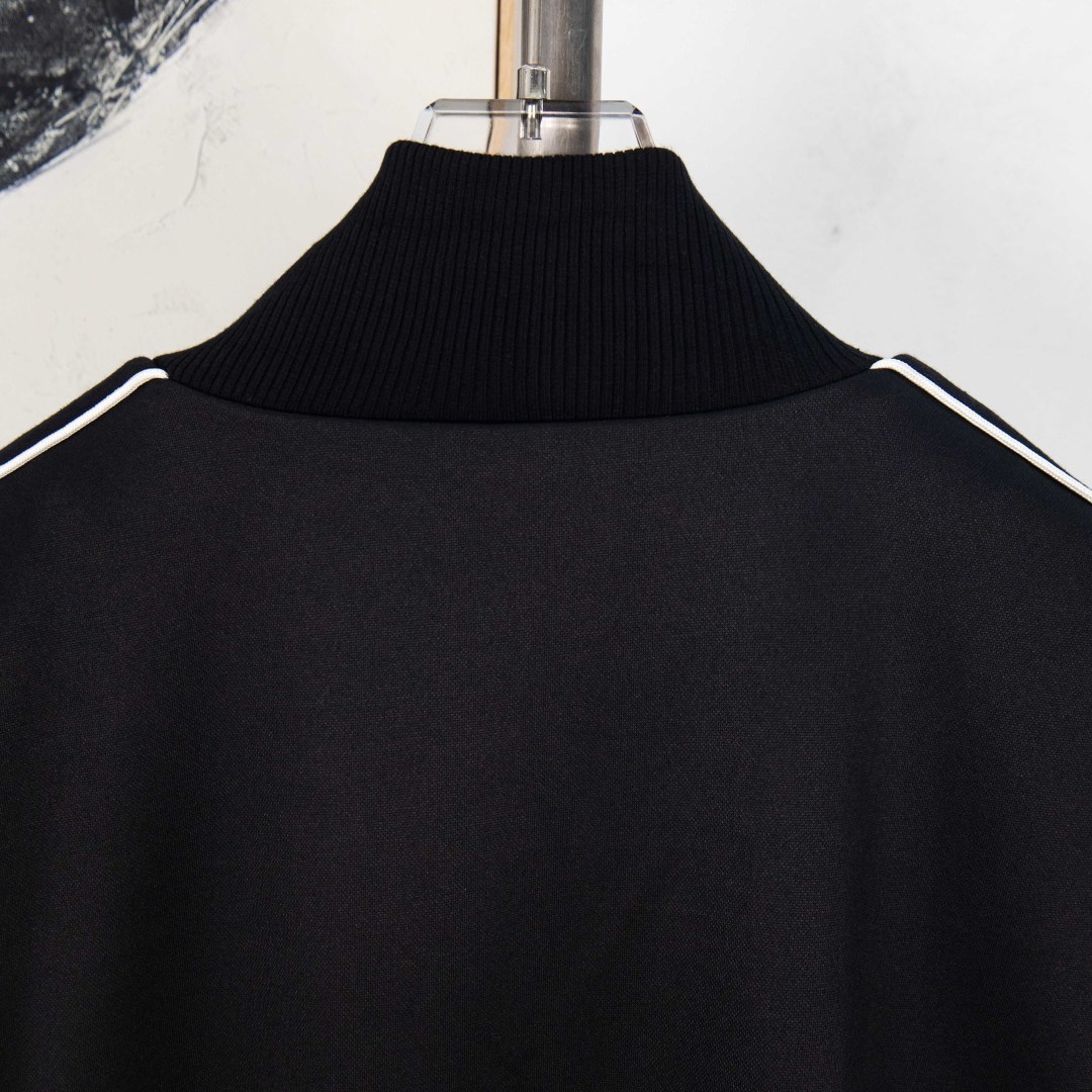 【LOEWE公式旗艦店】ロエベ ジャケット ご好評に付き再入荷！