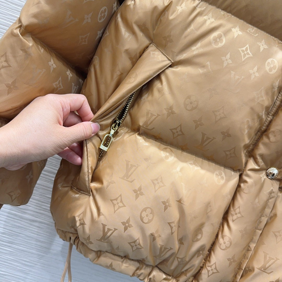 【LOUIS VUITTON旗艦店】ルイヴィトン ダウンジャケット ご好評に付き再入荷！