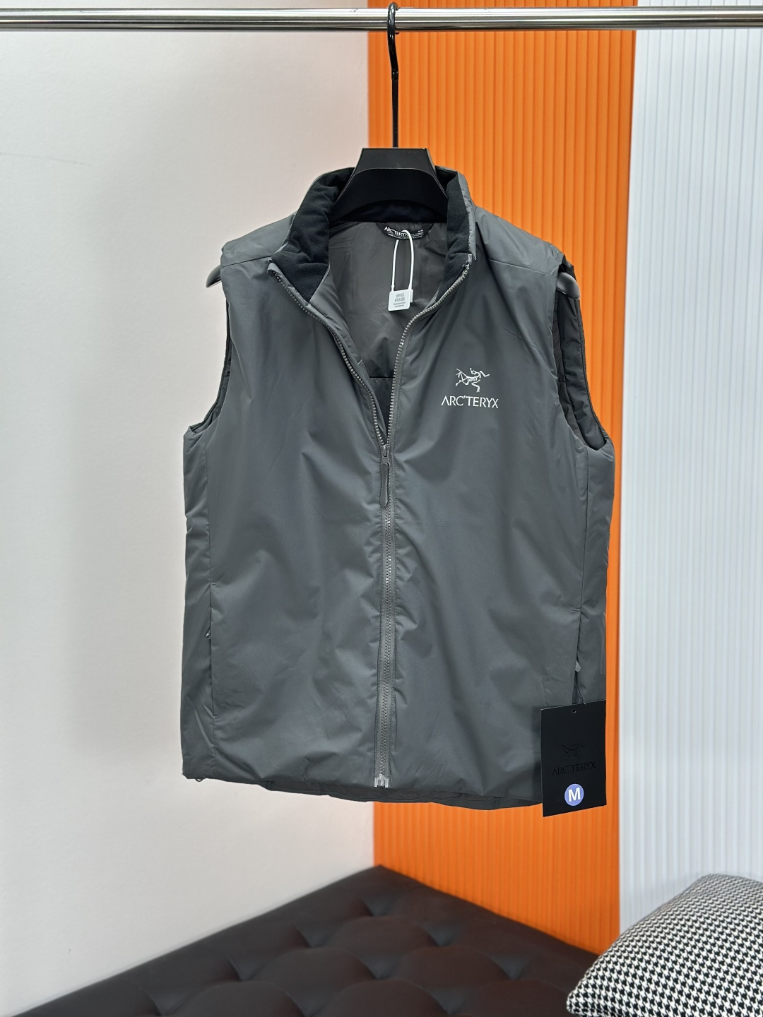 【ARC'TERYX旗艦店】ダウンベスト 男女兼用 ご好評に付き再入荷！