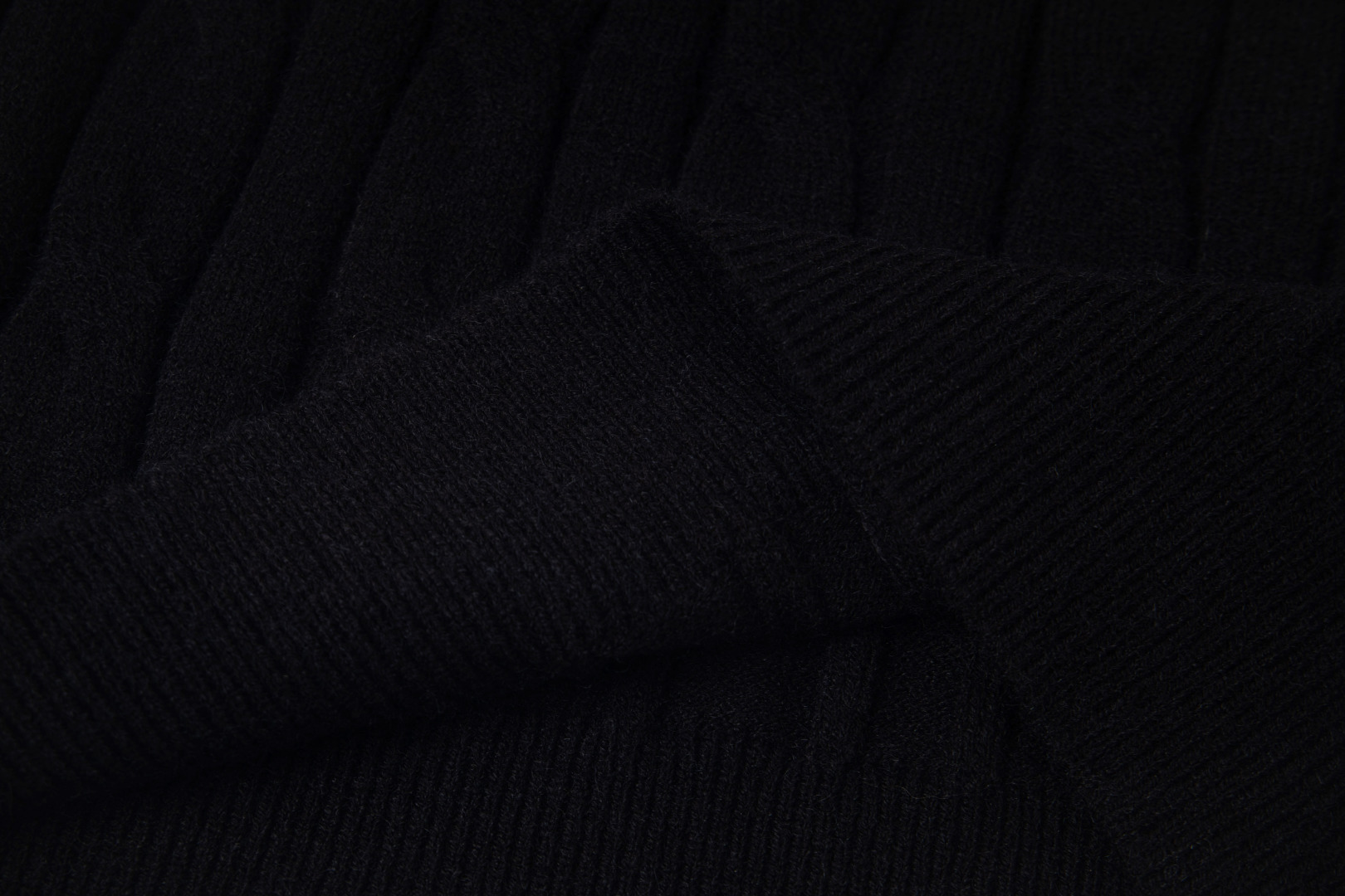 【PRADA旗艦店】プラダ セーター 男女兼用 ご好評に付き再入荷！