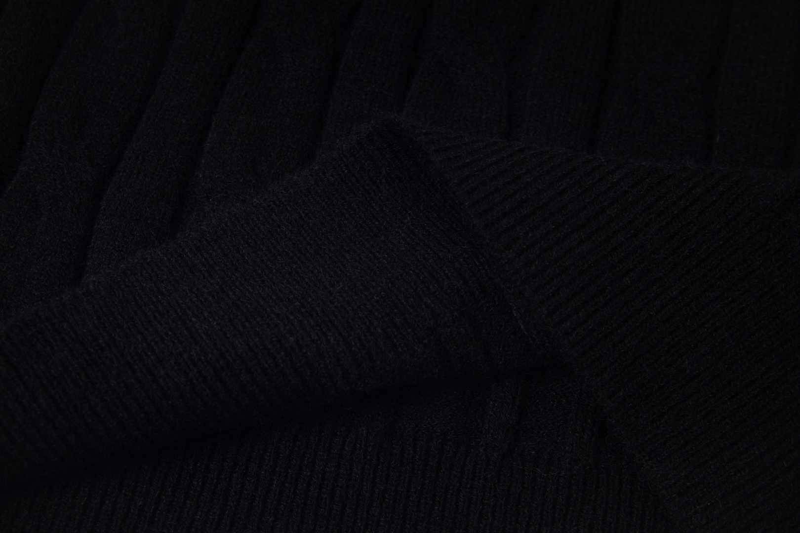 【PRADA旗艦店】プラダ セーター 男女兼用 ご好評に付き再入荷！