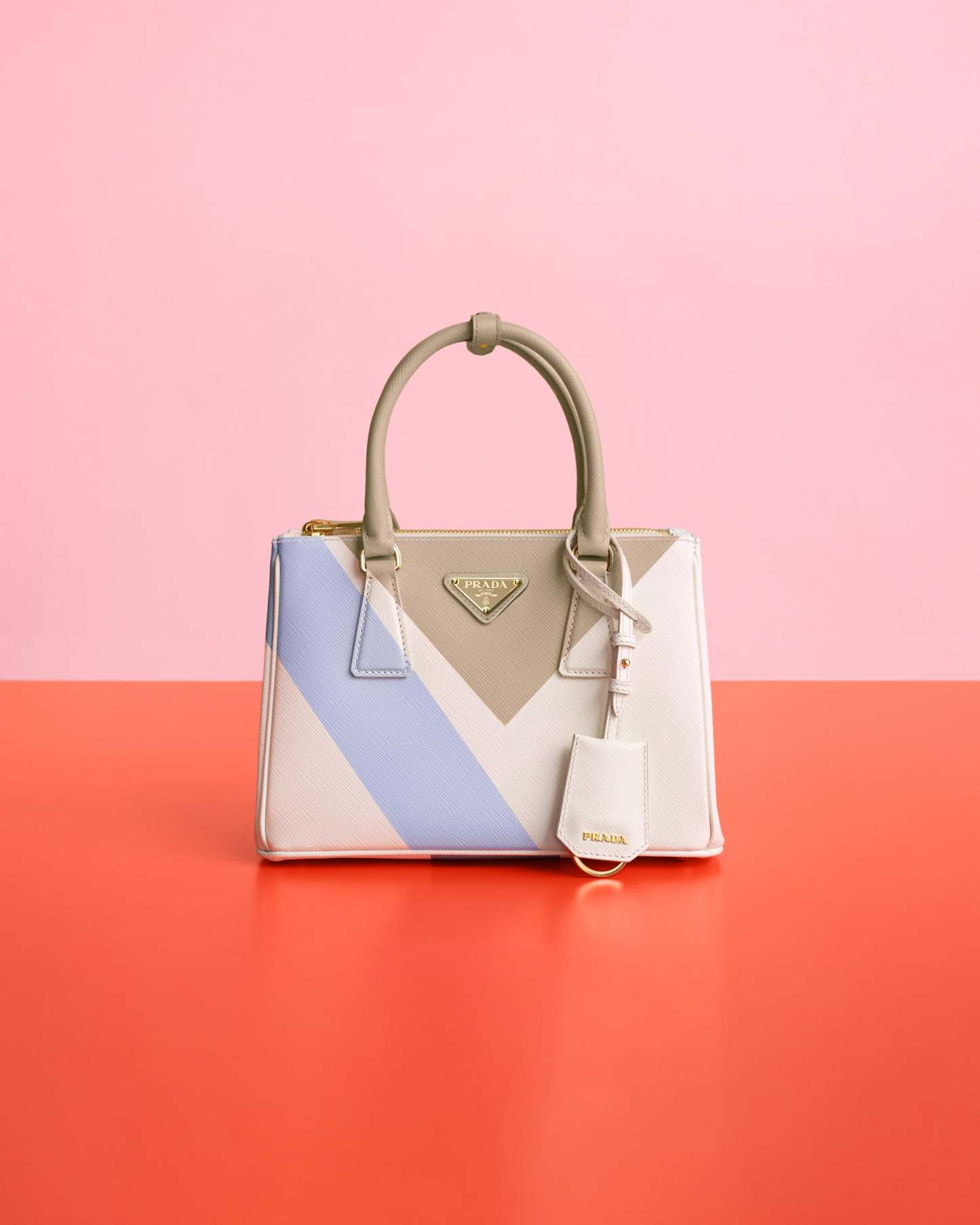 プラダ ガレリア サフィアーノスペシャルエディション スモールバッグ