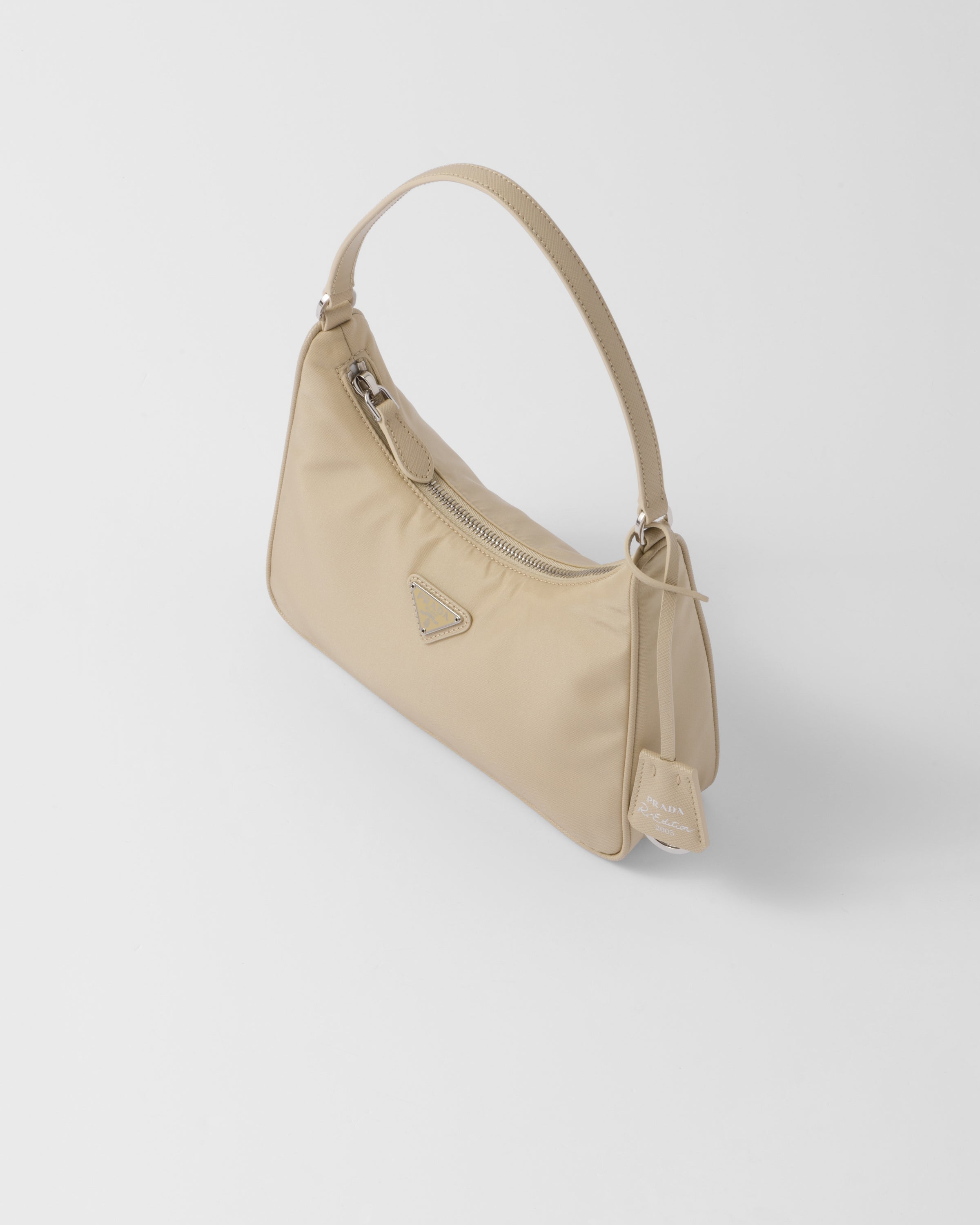 プラダ Re-Edition 2005 Re-Nylon ミニバッグ