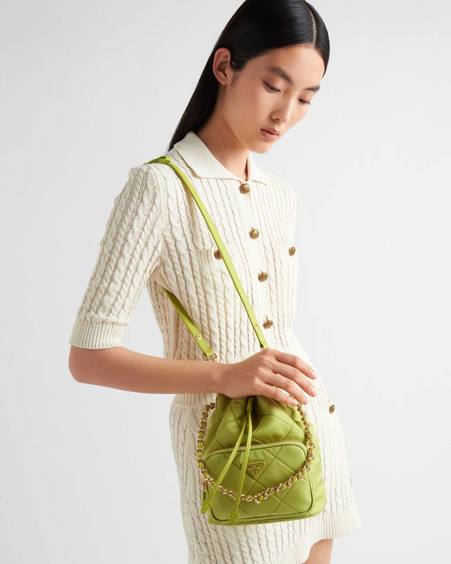 Re-Nylon ショルダーバッグ