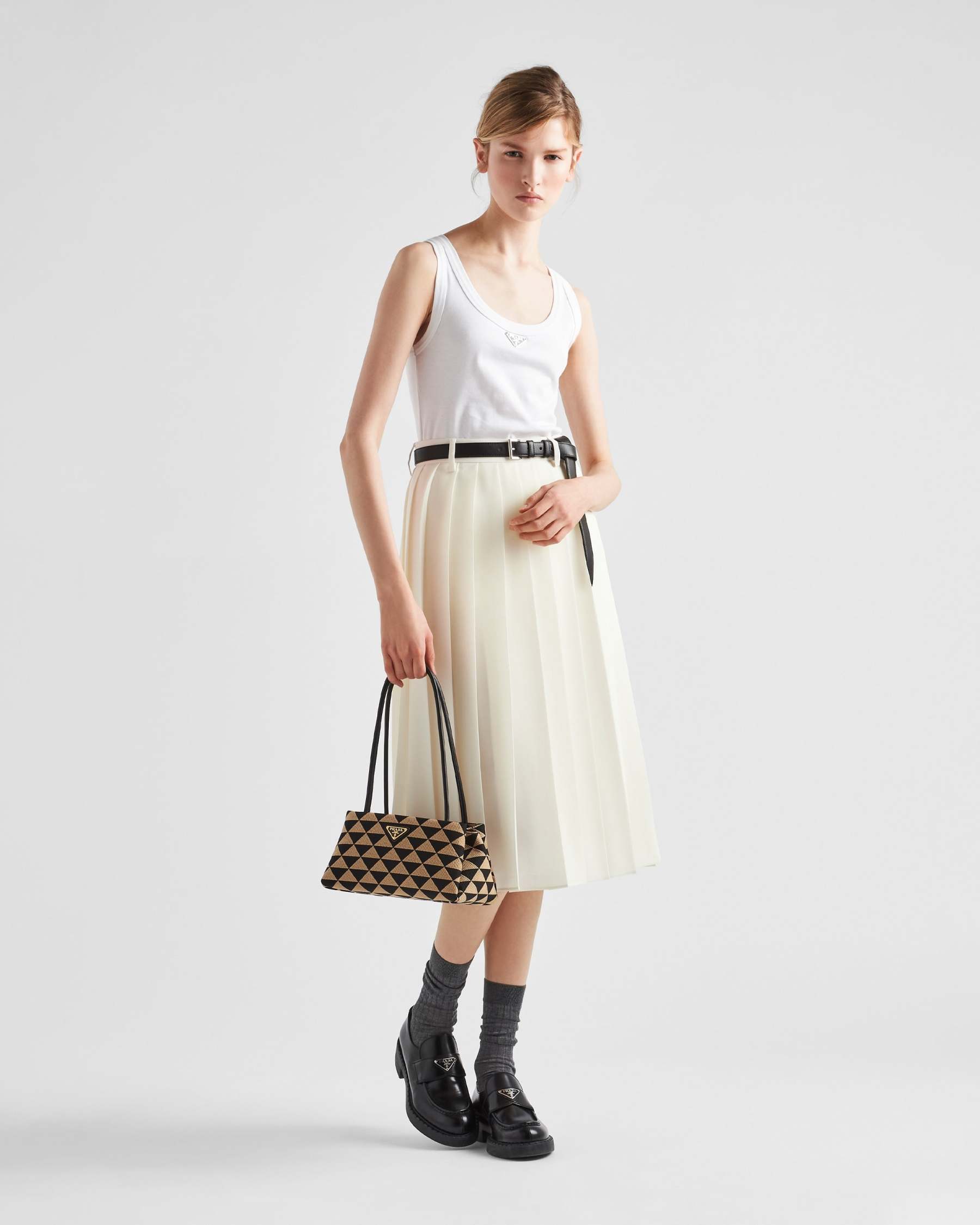 プラダ シンボル エンブロイダリーファブリック スモールバッグ