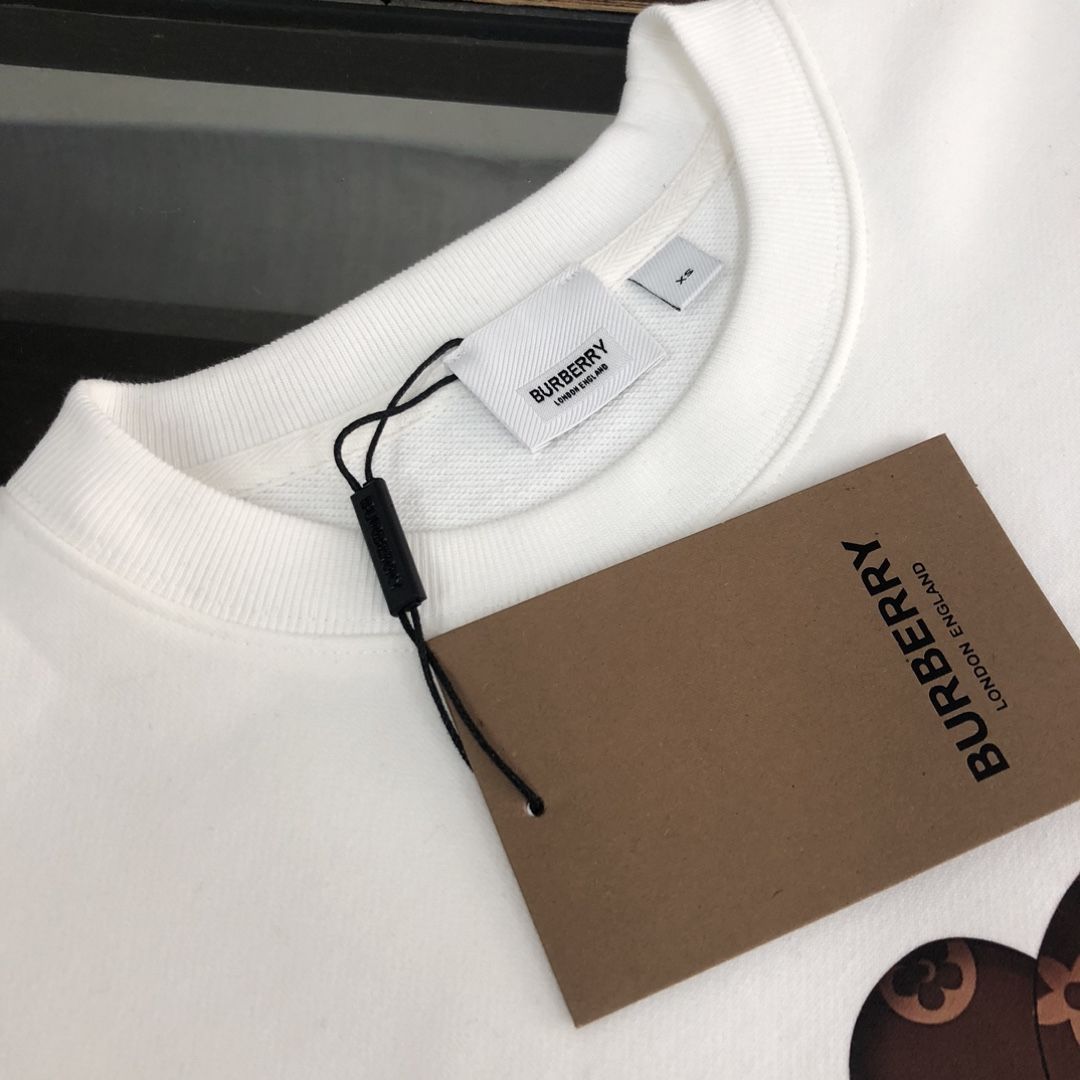 【BURBERRY旗艦店】バーバリー 長袖 ご好評に付き再入荷！