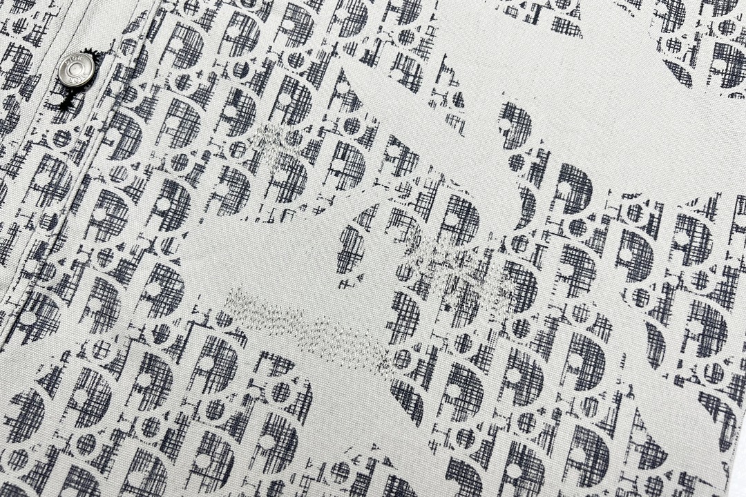 【DIOR 公式旗艦店】ディオール シャツ ご好評に付き再入荷！