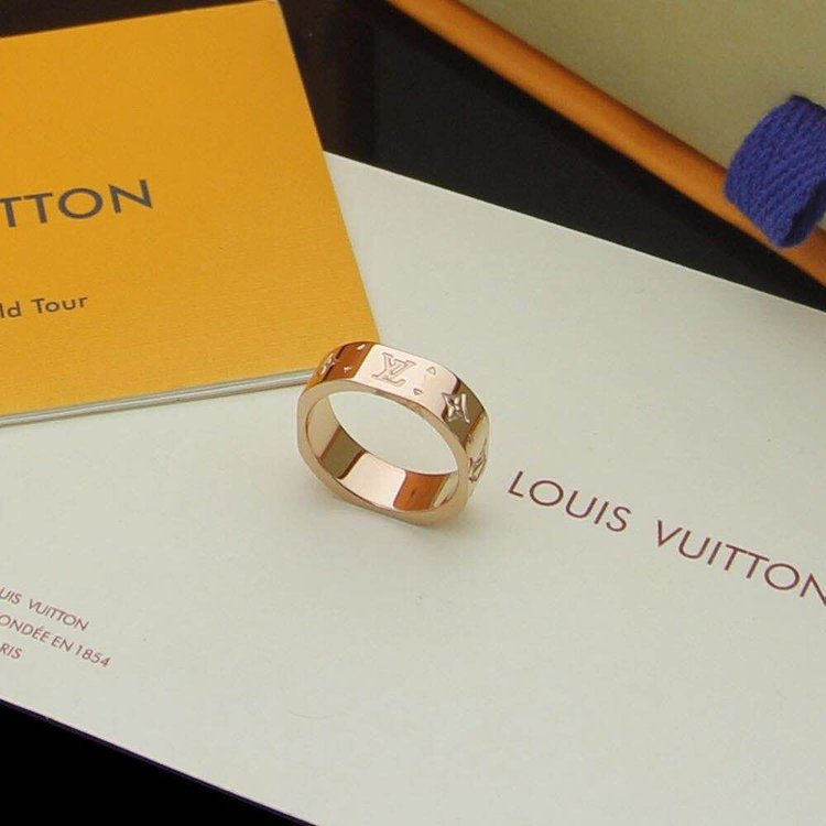 LOUIS VUITTON（ルイヴィトン）リング、ご好評に付き再入荷！