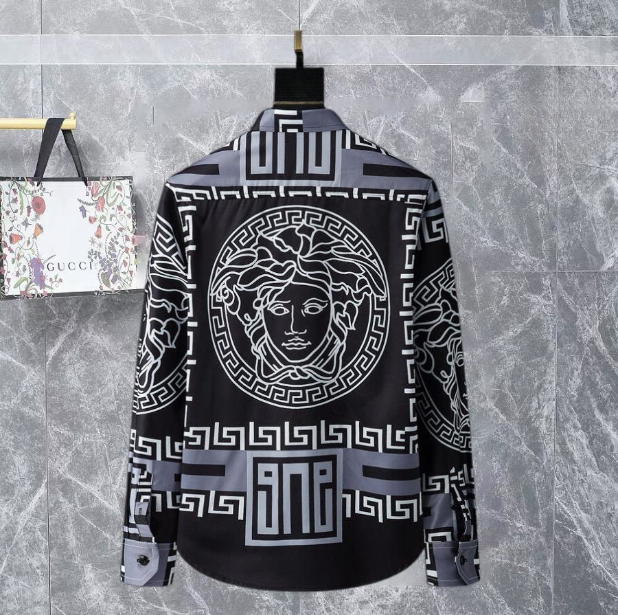 【VERSACE 公式旗艦店】ヴェルサーチ シャツ ご好評に付き再入荷！