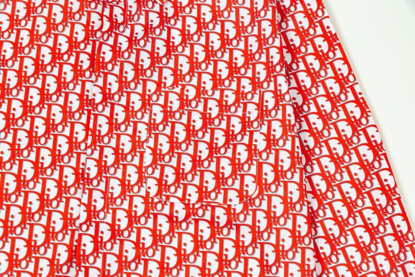 【DIOR 公式旗艦店】ディオール シャツ ご好評に付き再入荷 240716