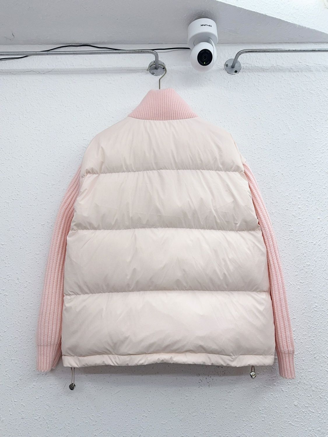 【MONCLER 公式旗艦店】モンクレール ダウンジャケットご好評に付き再入荷！