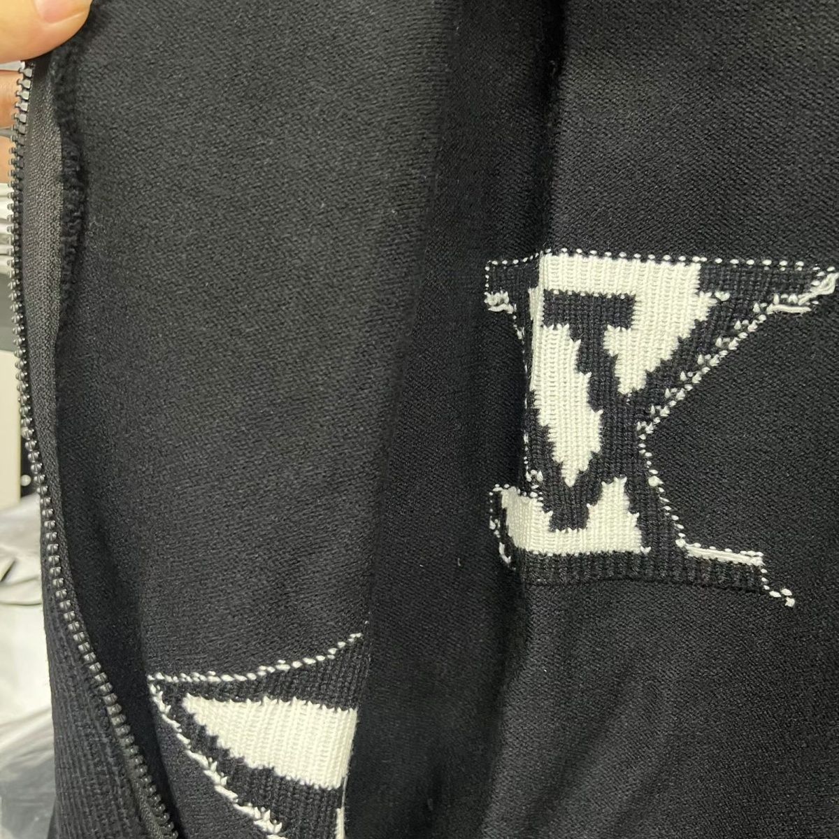 【LOUIS VUITTON旗艦店】ルイヴィトン セーター 男女兼用 ご好評に付き再入荷！