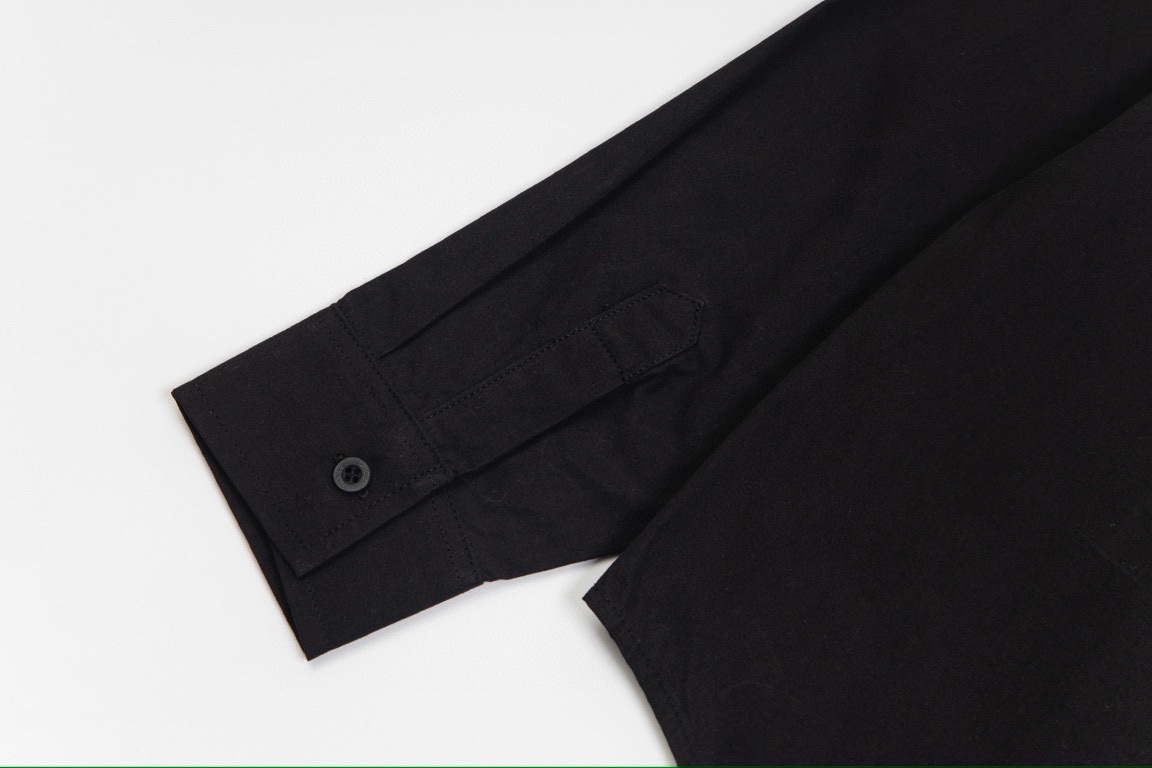 【GUCCI 公式旗艦店】グッチ シャツ ご好評に付き再入荷 240716