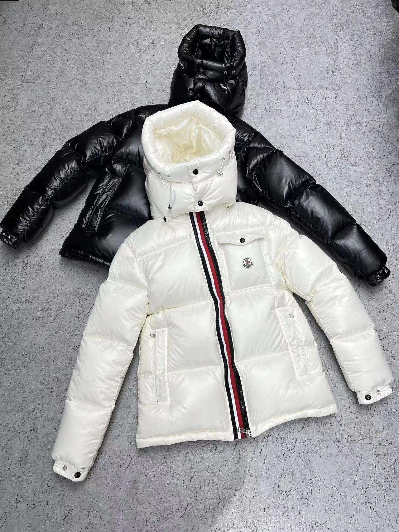 MONCLER モンクレール MONTBELIARD モンベリアル メンズ ダウンジャケット 