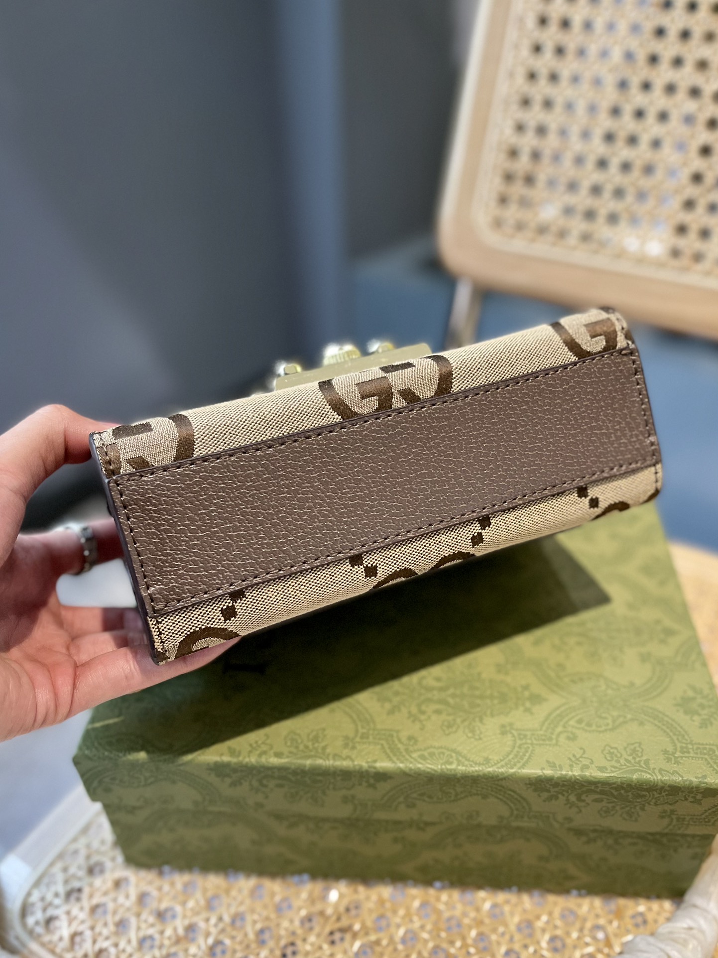 GUCCI（グッチ）Padlock ショルダーバッグ