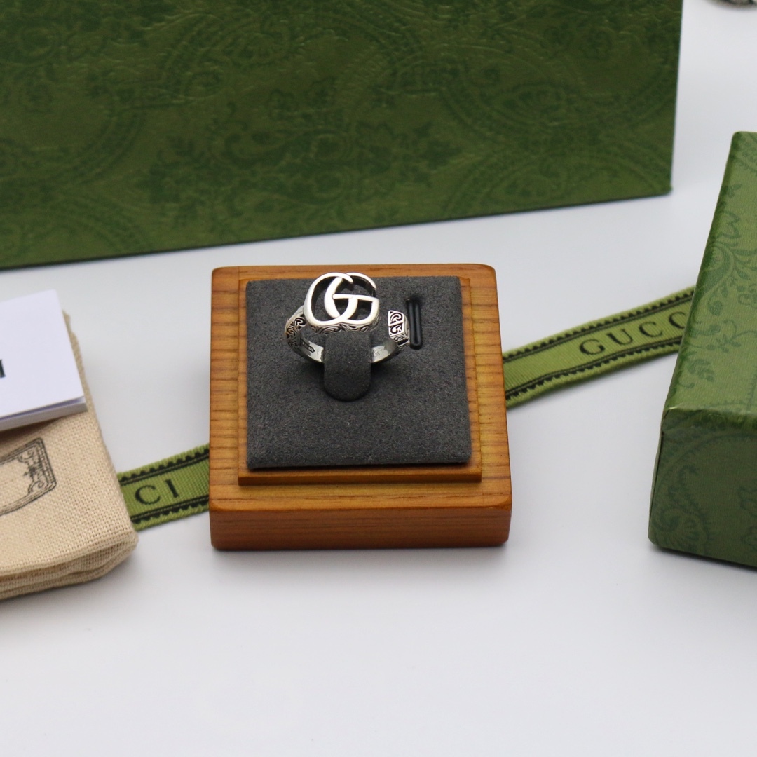 GUCCI ダブルG キーリング