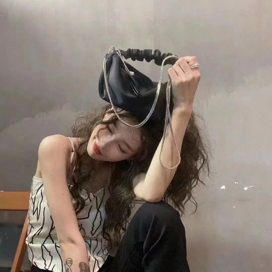 超人気 PRADA vintage ギャザー弁当袋