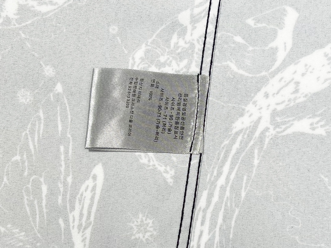 【DIOR 公式旗艦店】ディオール シャツ ご好評に付き再入荷 240831