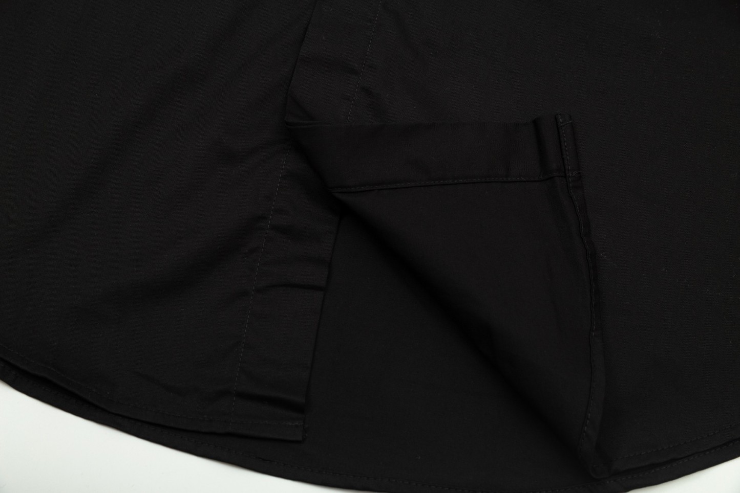 【FENDI 公式旗艦店】フェンディ シャツ ご好評に付き再入荷 240716