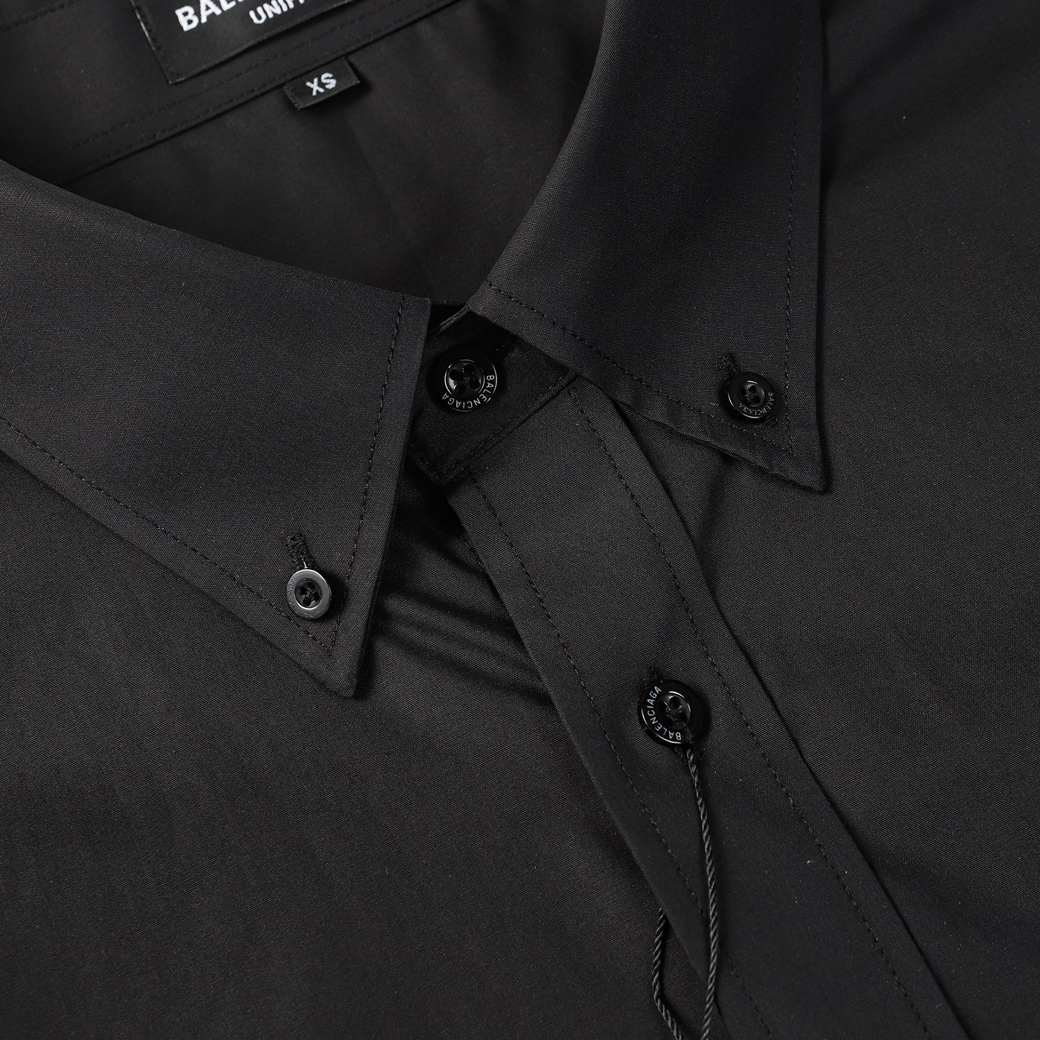 【BALENCIAGA 公式旗艦店】バレンシアガ シャツ ご好評に付き再入荷 240715