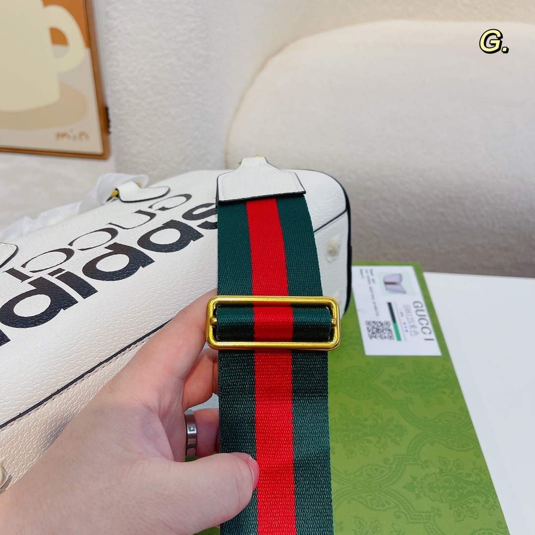 ADIDAS X GUCCI ミニ ダッフルバッグ 28 X 16 X 12CM