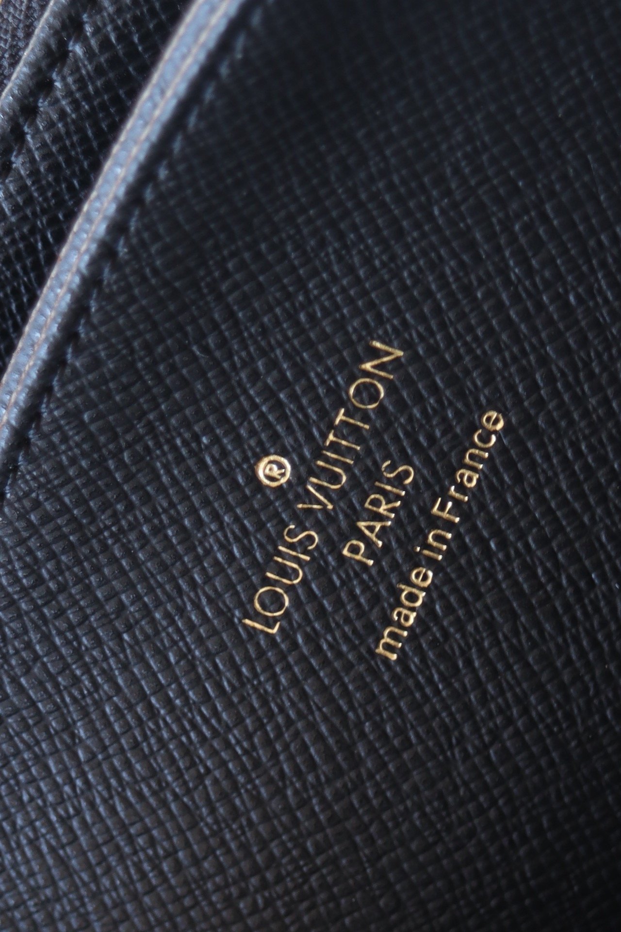 Louis Vuitton (ルイ・ヴィトン) 財布 11x8.5x2 cm