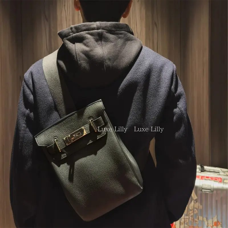 【入手困難◆高級レザー♪】HERMES Hac a Dos アッカド バッグ