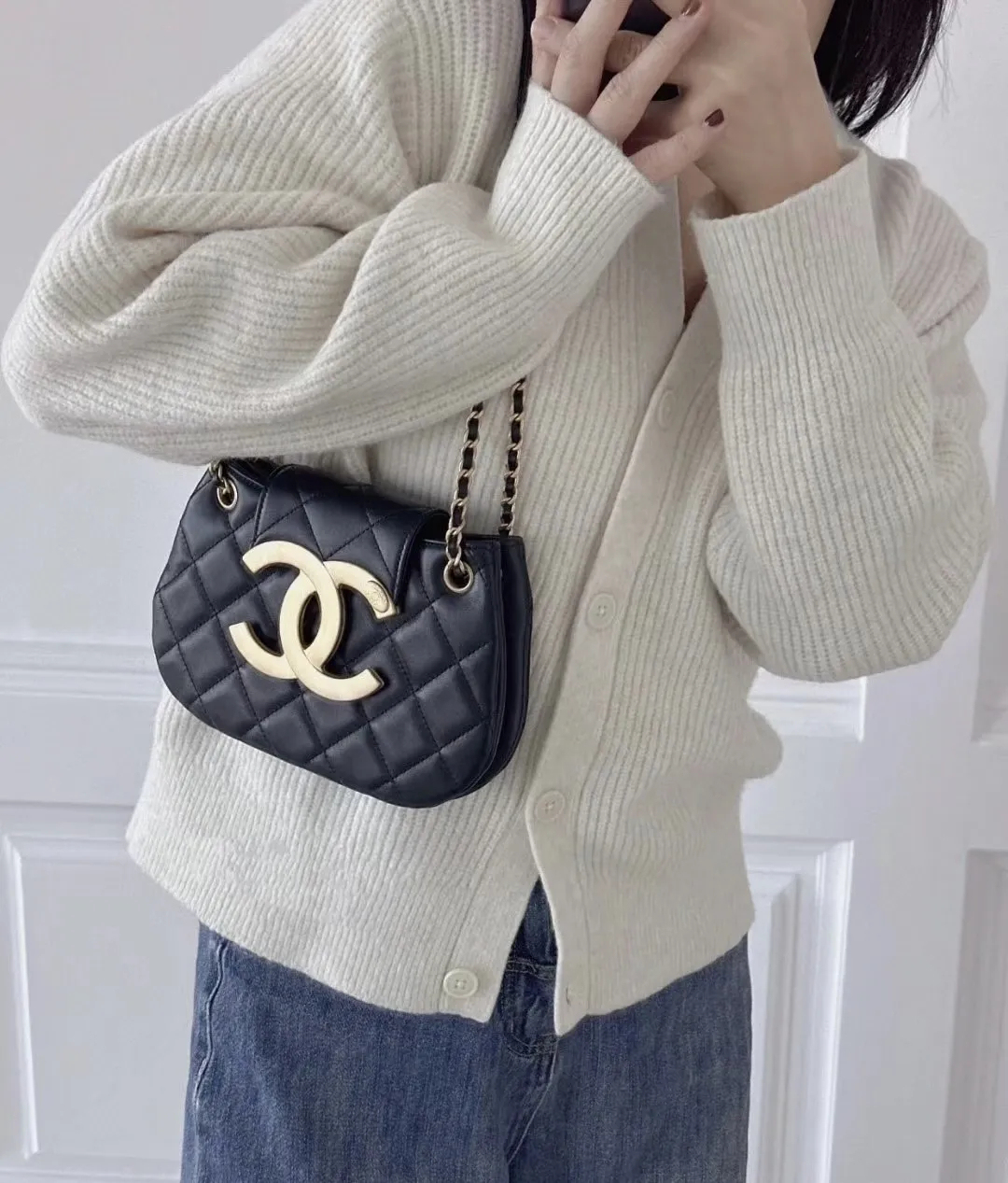 【24C★新作】CHANEL　メッセンジャーバック