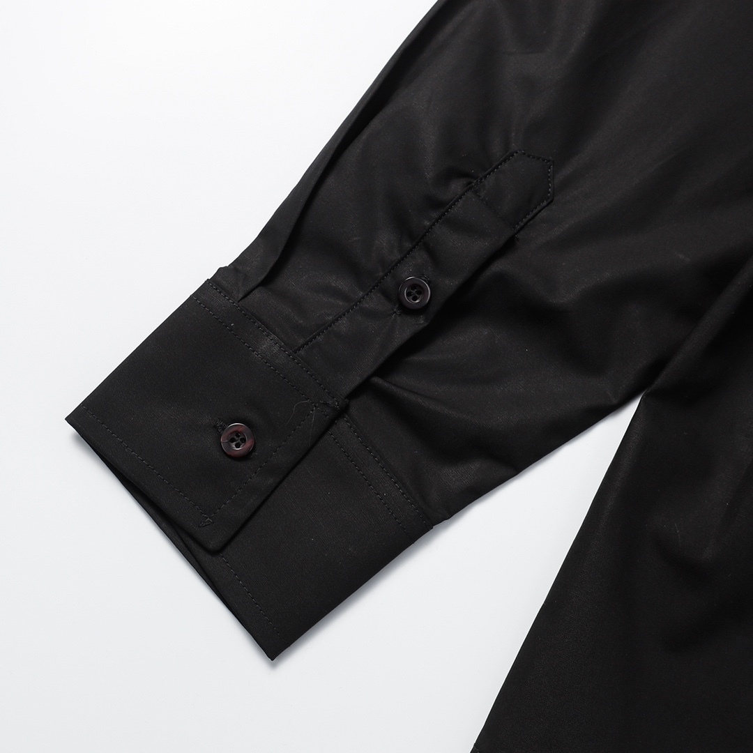 【CHROME HEARTS 公式旗艦店】 クロムハーツ シャツ ご好評に付き再入荷！ 黒 白