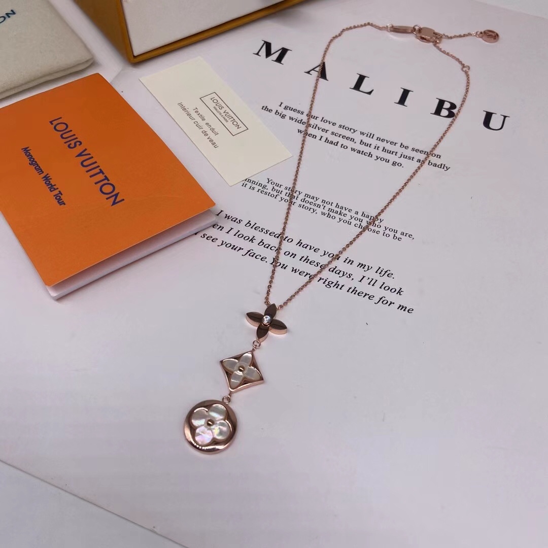 Louis Vuitton 18Kネックレス