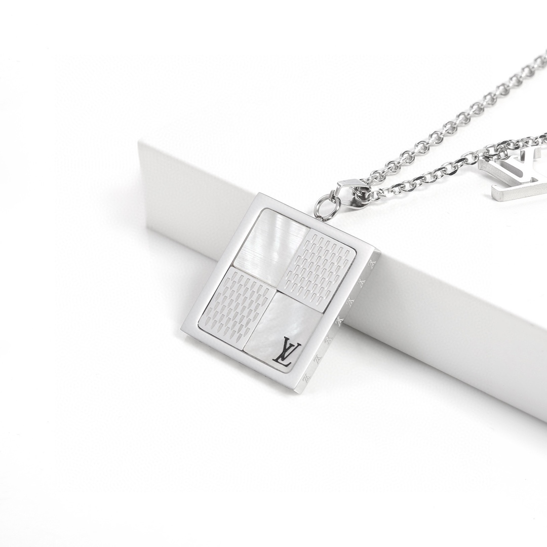 Louis Vuitton（ルイヴィトン）ペンダント