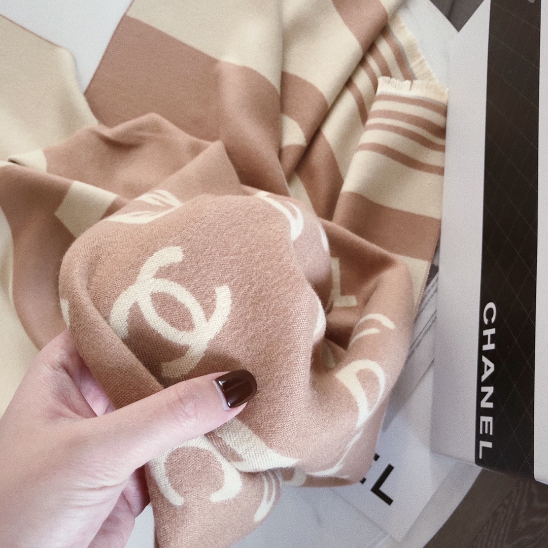 【CHANEL公式旗艦店】シャネル スカーフ 限定発売 送料無料